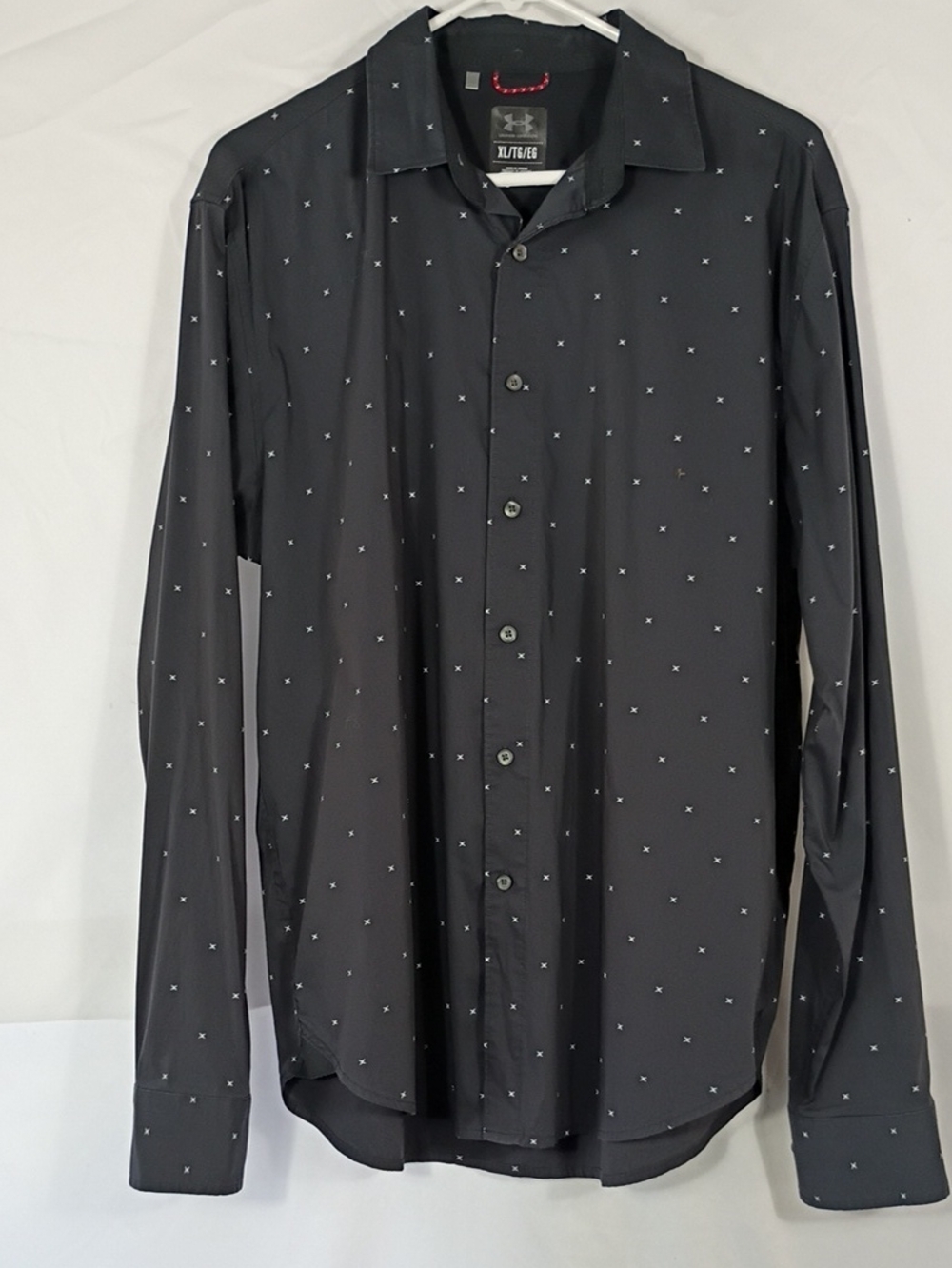 EUC Under Armour Black Long-Sleeve Button-Up Shirt With White Stars Mens Size XL